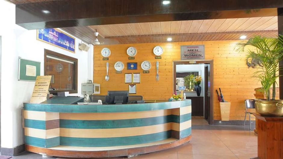 Comfort Inn Coral River Lobby