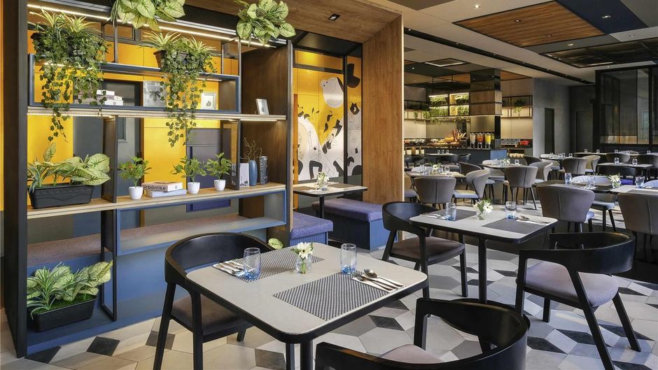 Ibis Surabaya Tidar Restaurant