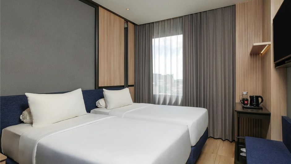 Ibis Surabaya Tidar Room
