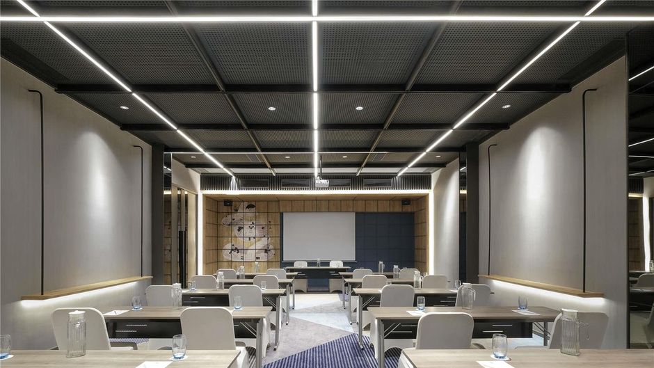 Ibis Surabaya Tidar Meeting