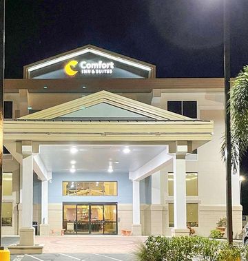 Comfort Inn & Suites Sarasota I75