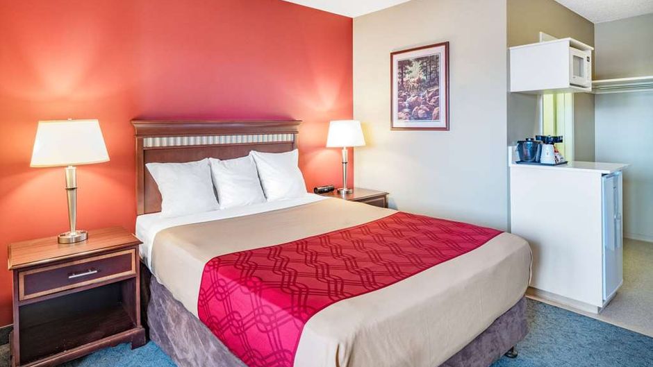 Travelodge by Wyndham Fort St John Room