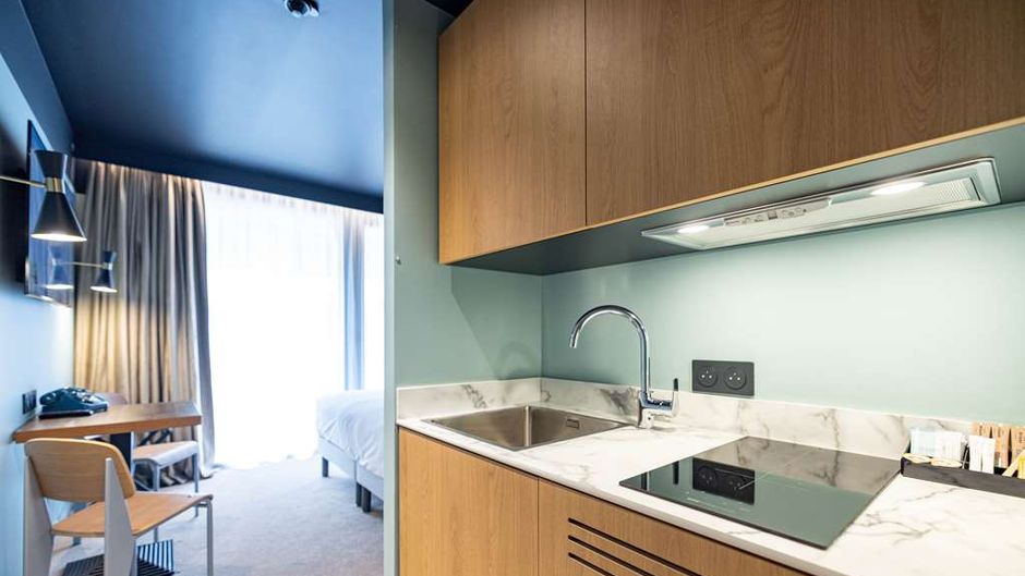 Kopster Hotel & Residence Paris Colombes Room
