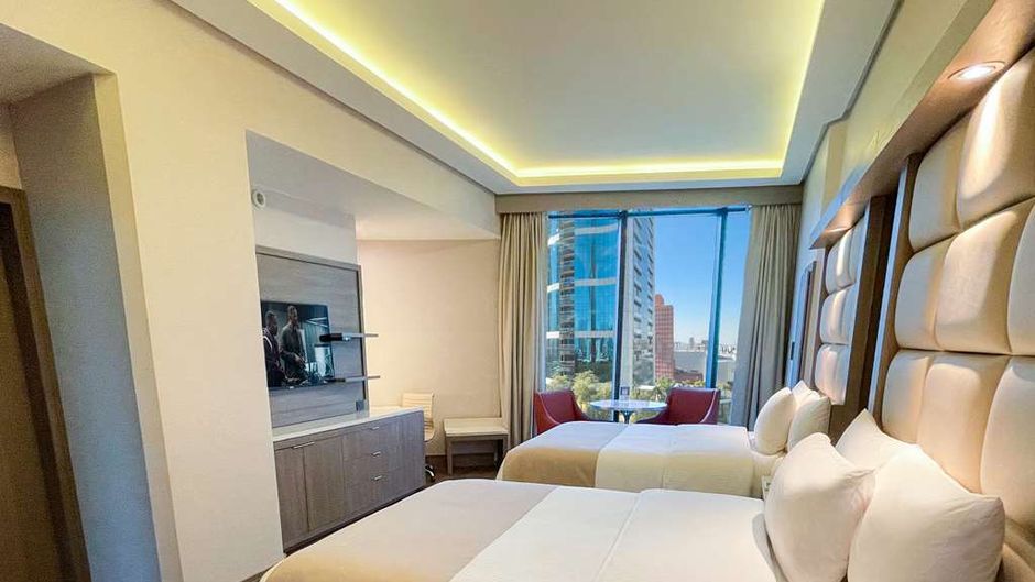 Safi Royal Luxury Metropolitan Room