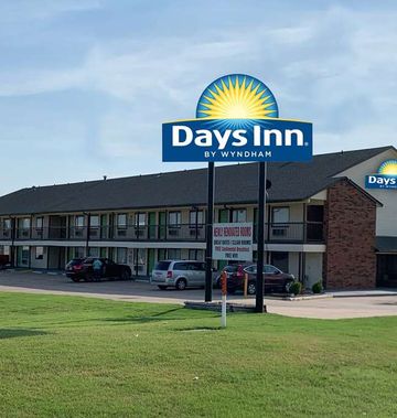 Days Inn by Wyndham Pratt