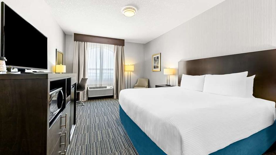 Best Western Plus Airdrie Gateway Room