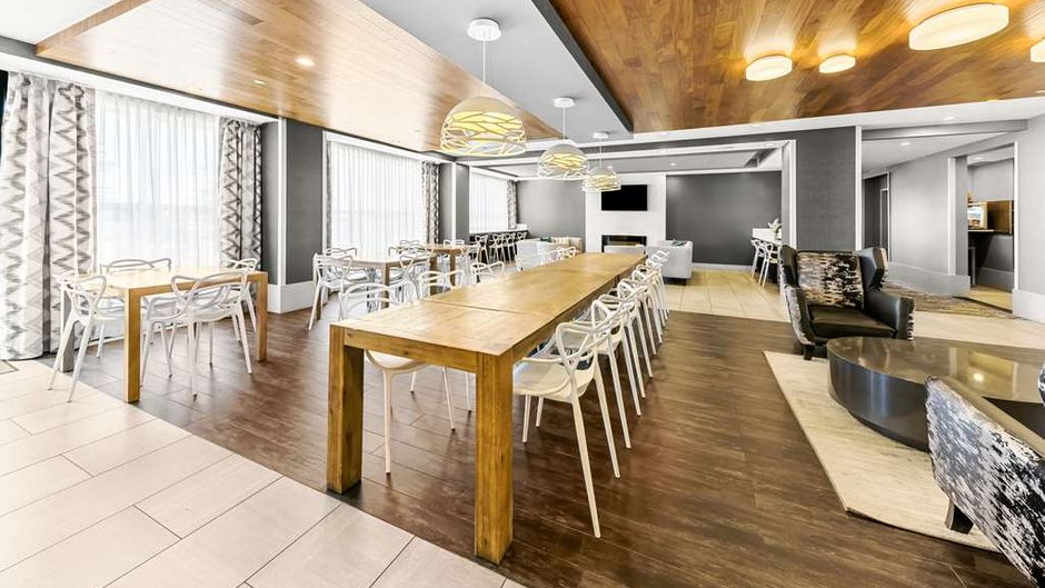 Best Western Plus Airdrie Gateway Restaurant