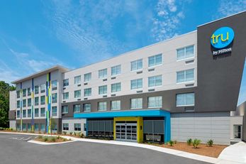 Tru by Hilton Wilmington