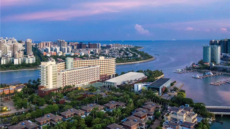 Pullman Haikou Hotel Exterior