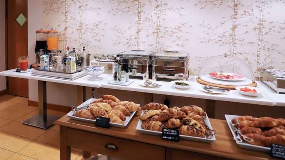 Monica Hotel Fiera Restaurant