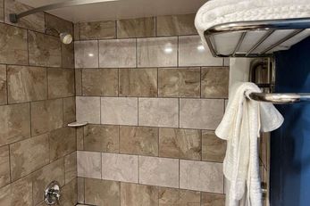 Quality Inn & Suites Louisville East