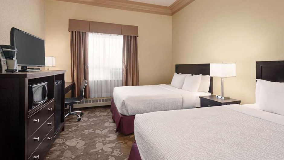 Nova Inn Yellowknife Room