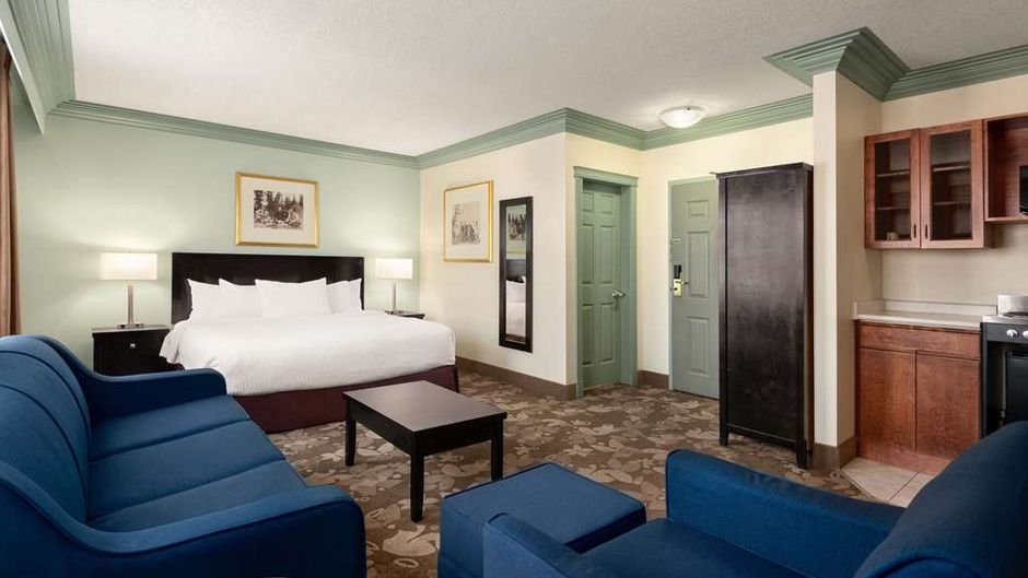 Nova Inn Yellowknife Suite