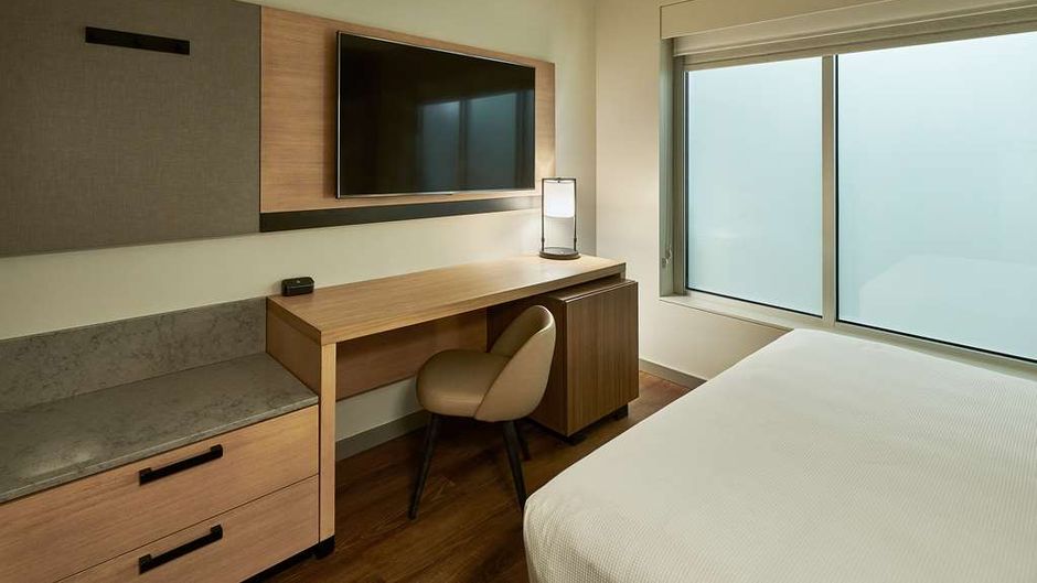 Hyatt Place Toronto Brampton Room