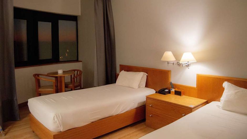 Tryp Montijo Parque Hotel Room