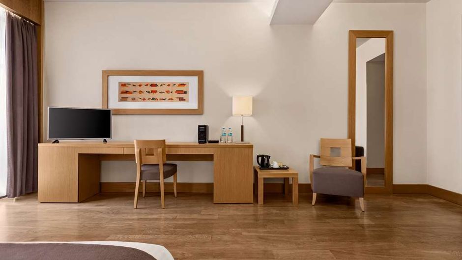 Lazart Hotel Trademark Collect Room