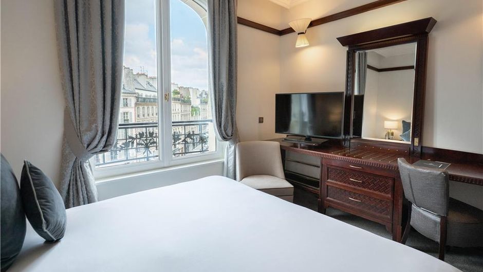 Hotel Pont Royal Room