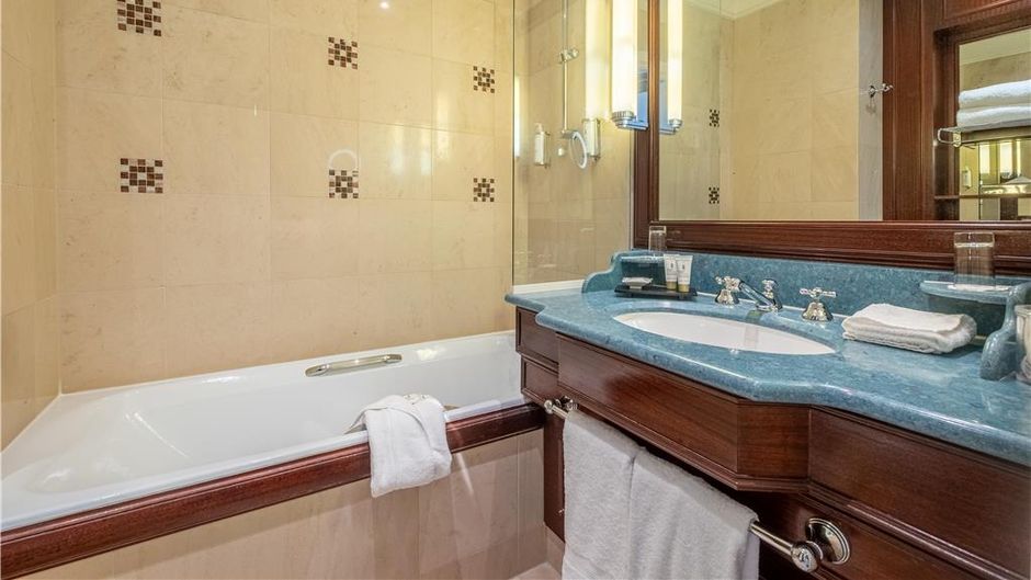 Hotel Pont Royal Room