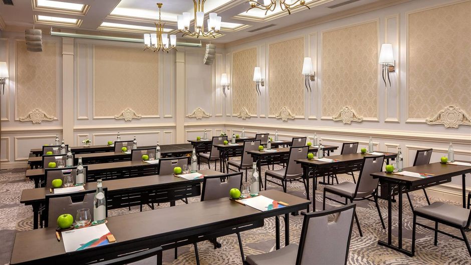 Melia Vinpearl Quang Binh Meeting