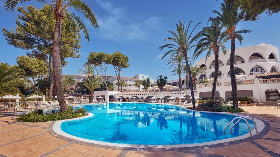 Hilton Mallorca Galatzo Pool