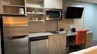 Ramada by Wyndham Medicine Hat