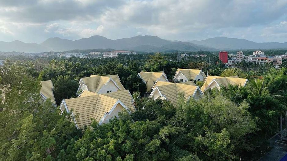 Ramada by Wyndham Wanning Resort Exterior