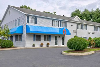 Motel 6 Bethel
