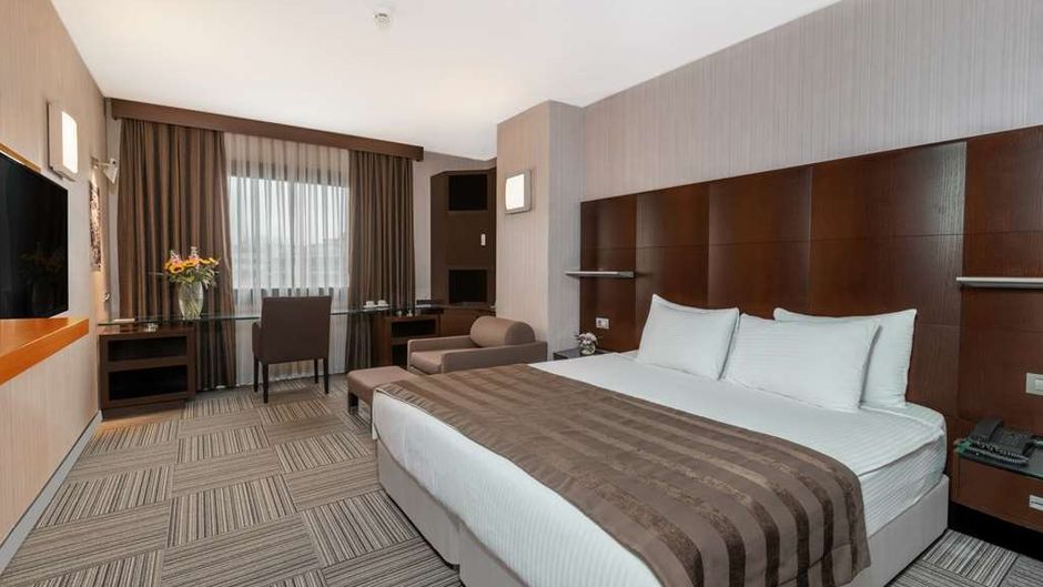 Point Hotel Taksim Room