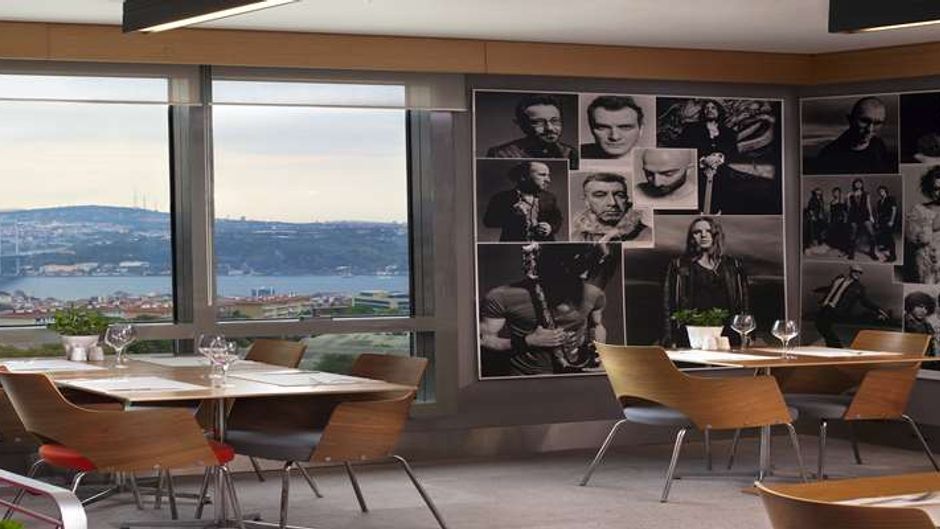 Point Hotel Barbaros Lobby
