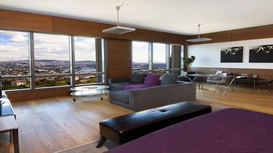 Point Hotel Barbaros Suite