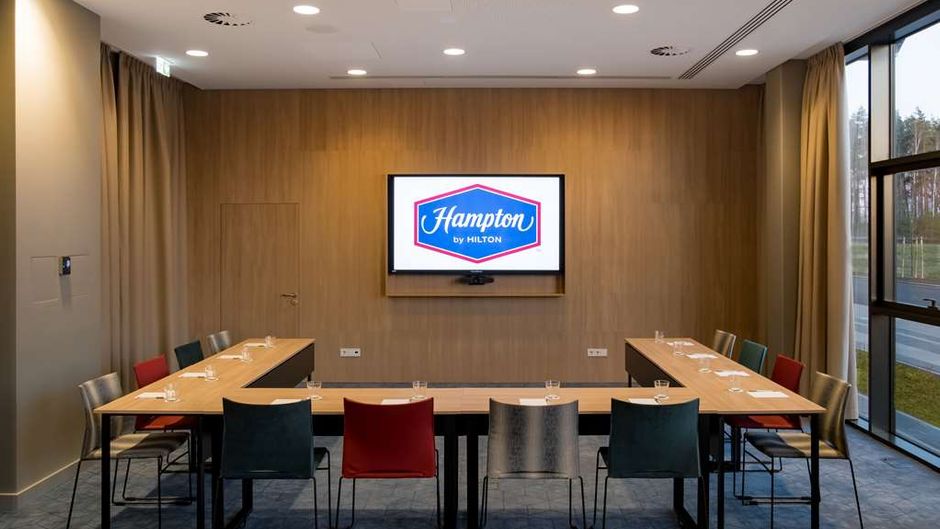 Hampton by Hilton Riga Airport Meeting