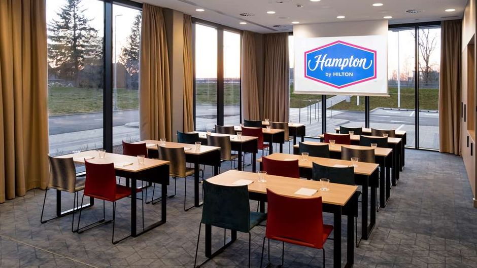 Hampton by Hilton Riga Airport Meeting