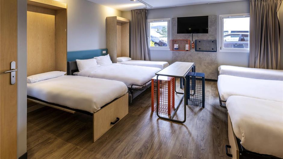 Ibis Budget Millau Viaduc Room