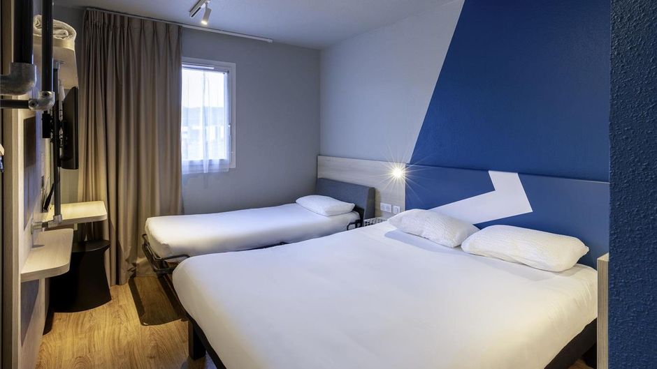 Ibis Budget Millau Viaduc Room