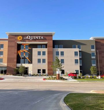 La Quinta Inn & Suites by Wyndham