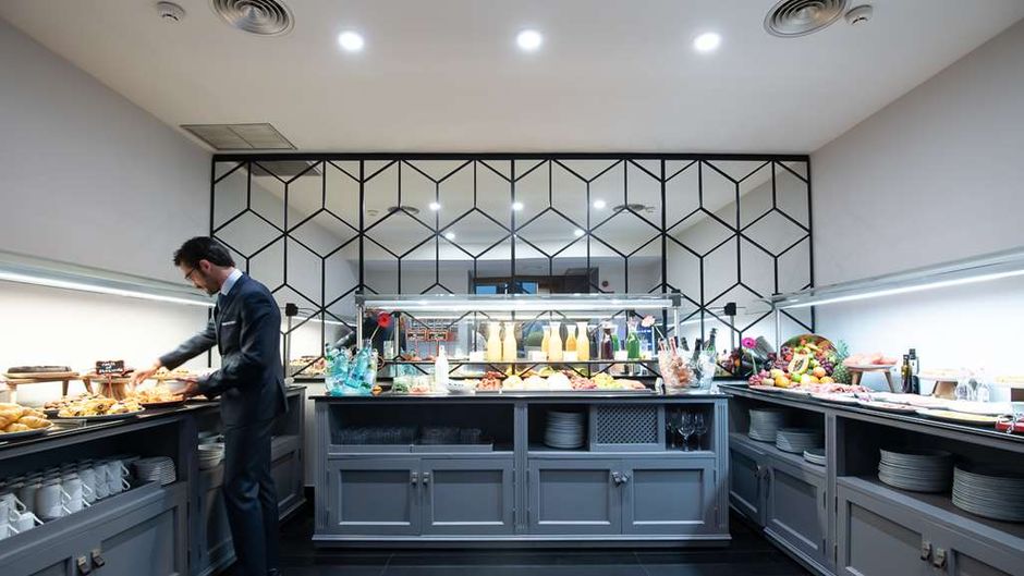 Intelier San Martin Palace Restaurant