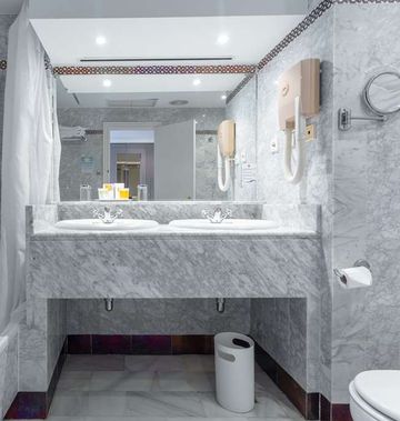 Hotel Abades Benacazon