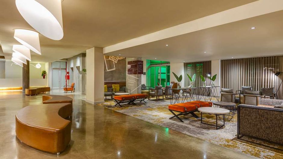 Garden Court Victoria Junction Lobby