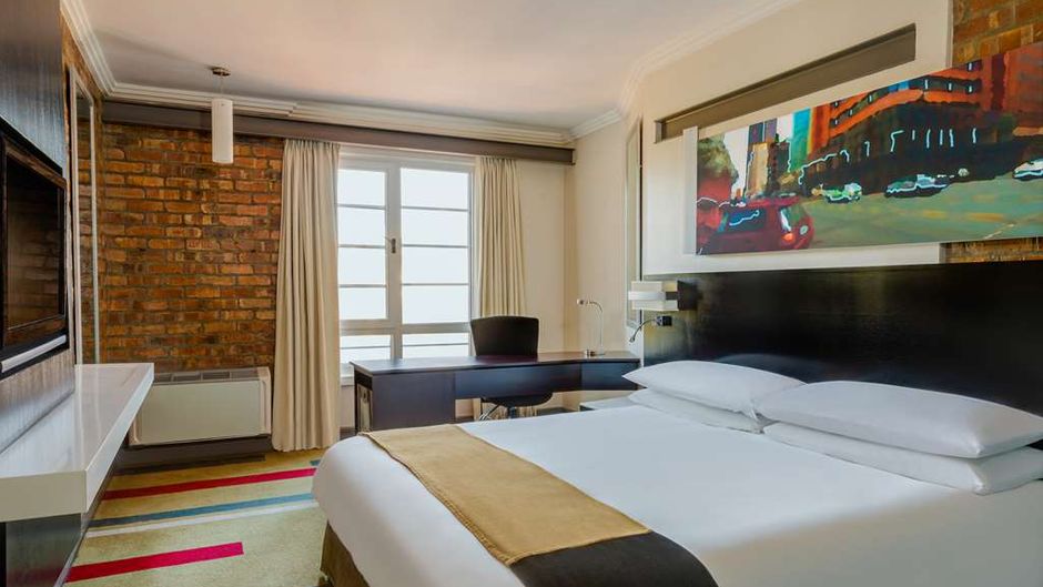 Garden Court Victoria Junction Room