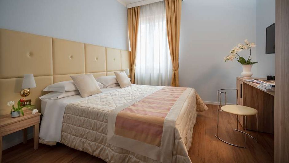 Hotel Re Enzo Room