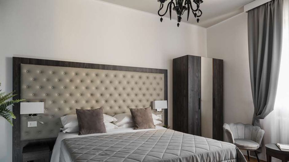 Hotel Re Enzo Room