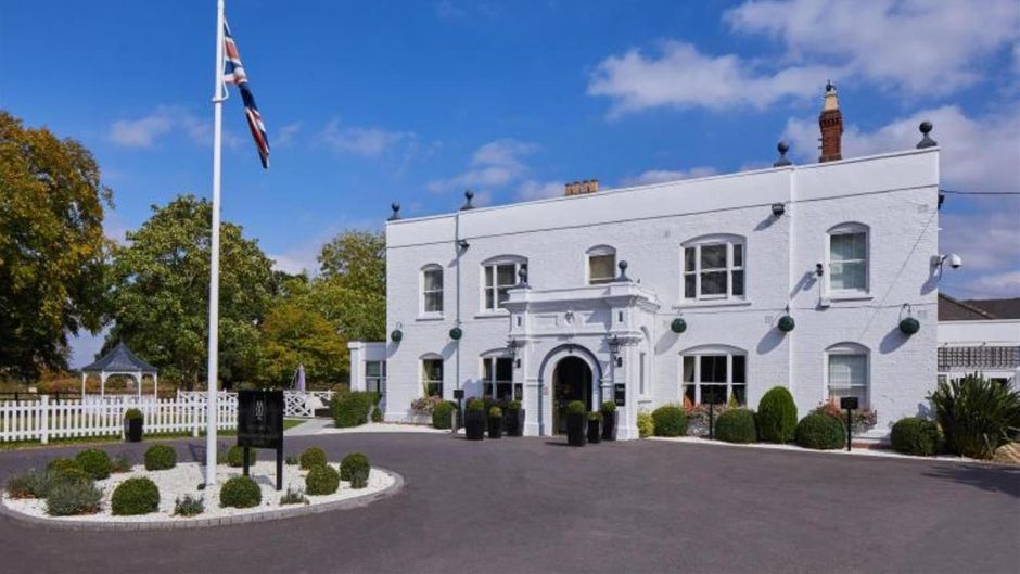 Woughton House Hotel, WorldHotels Elite Exterior