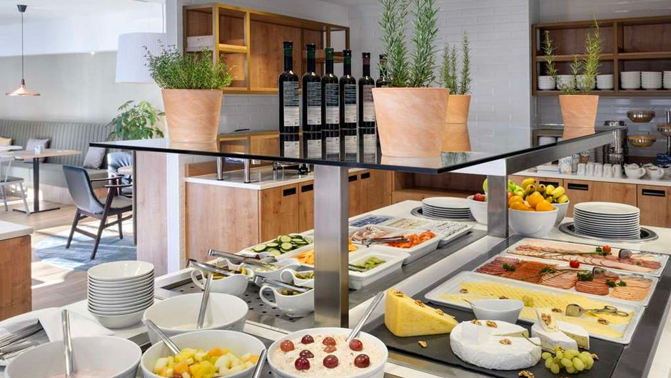 Tivoli Hotel Innsbruck Hilton Garden Inn Restaurant