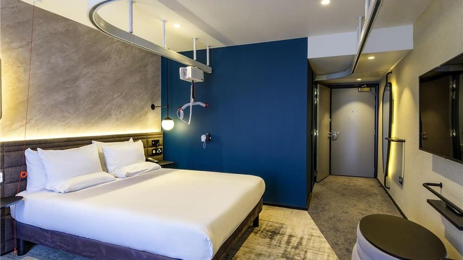 Novotel Liverpool Paddington Village Room