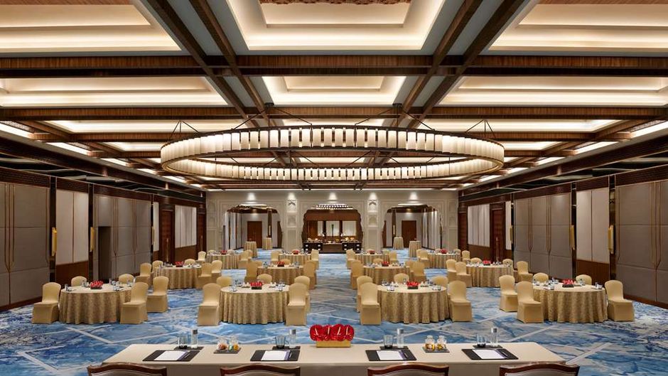 Hyatt Regency Jaipur Mansarovar Lobby
