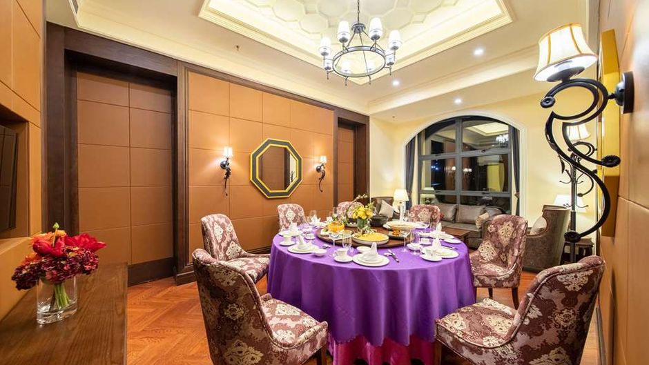 Howard Johnson by Wyndham Ya'an Forest Restaurant