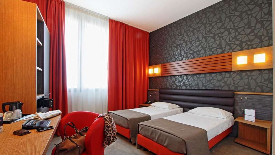 Hotel Cosmopolitan Bologna Room