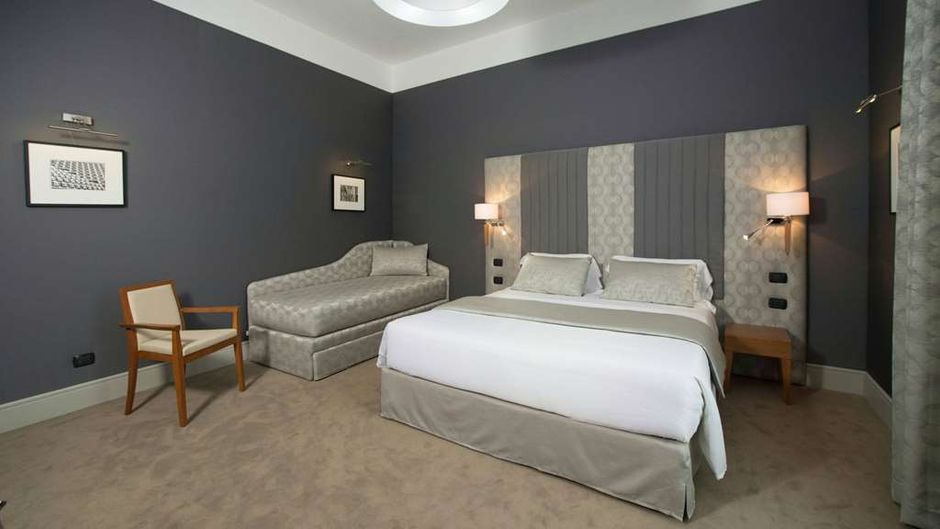 Monti Palace Hotel Room