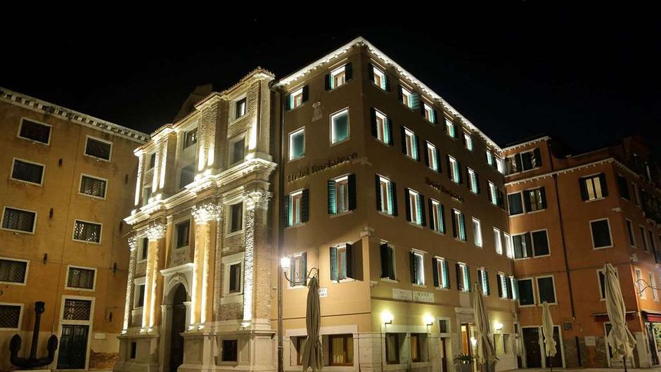Hotel Bucintoro Exterior