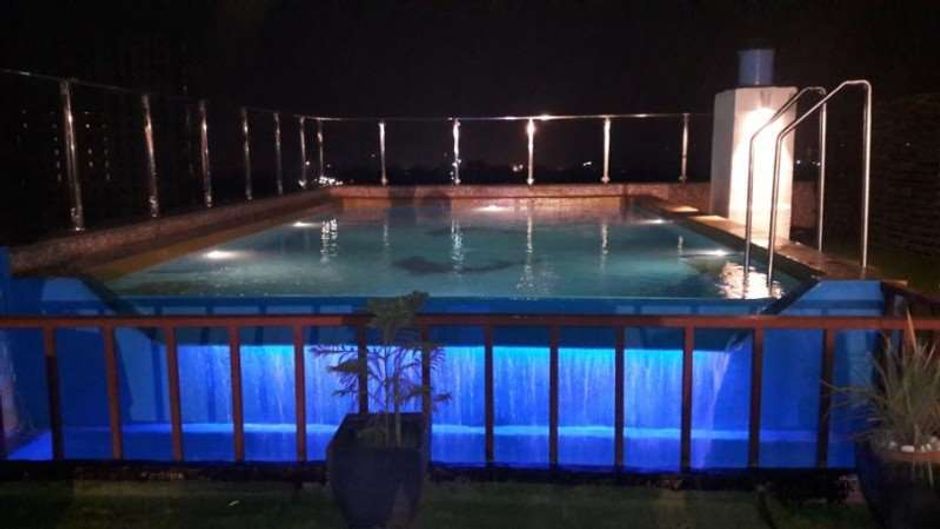 Hotel Monotel Pool